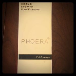 Phoera soft matte foundation
